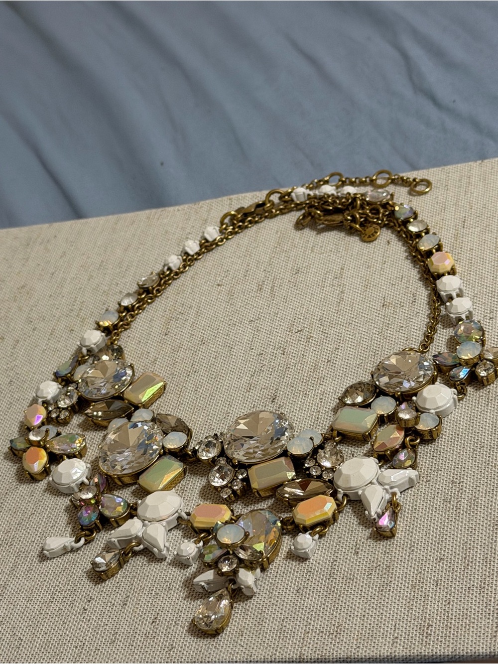 J.CREW Iridescent floral Aurora Crystal Rhinestone Opal Statement Necklace Y2K - Picture 16 of 17